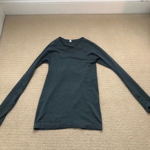 Lululemon Run Swiftly Long-Steve Shirt